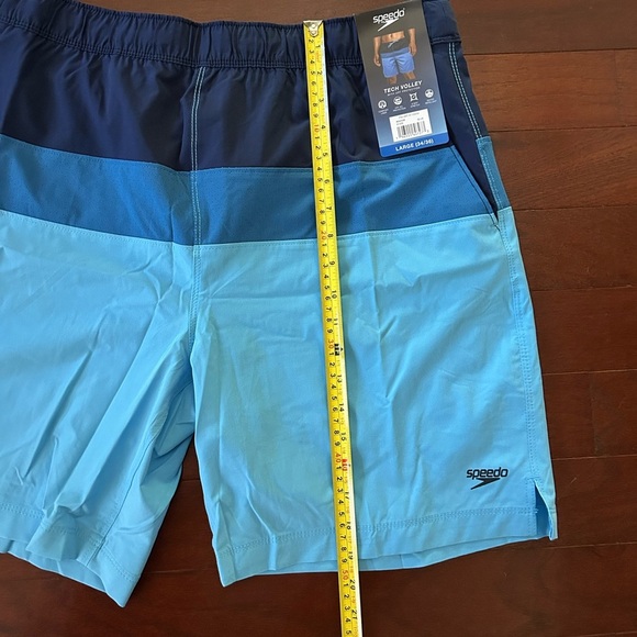 NWT Speedo Men's Tech Volley UPF50+
Swim Shorts trunks Size Large Blue Blocks - Picture 6 of 10